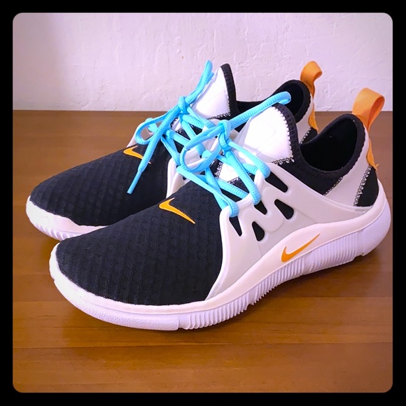 nike acalme black and gold